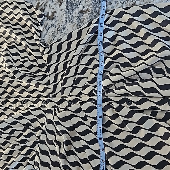 2/$10 Sateen, geometry dress - Picture 6 of 8